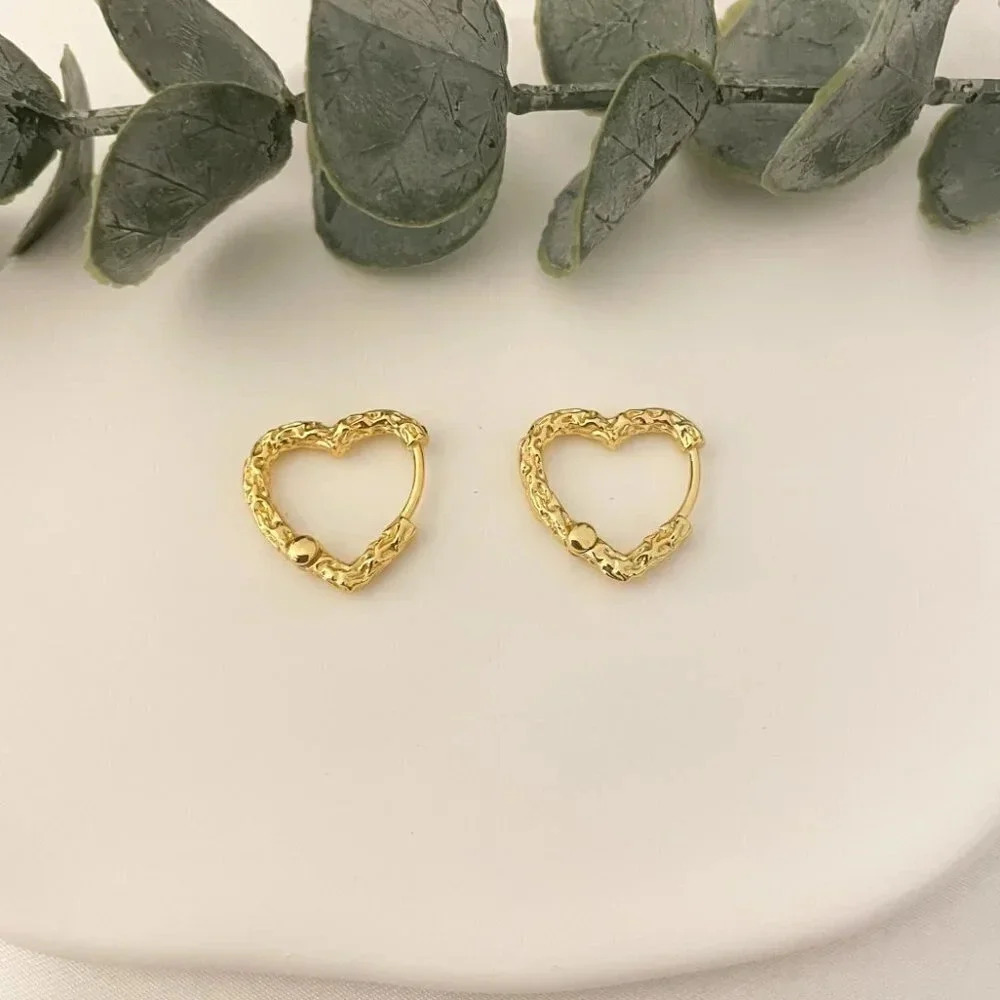 925 Sterling Silver Dainty Heart Huggie Earrings Small Hoop Earrings - Picture 4 of 4